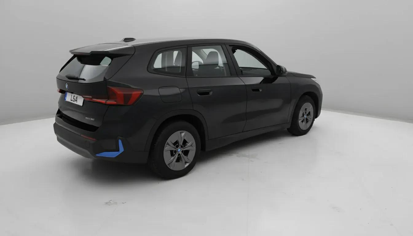 BMW iX1 en leasing sans apport à Lille — vue 3