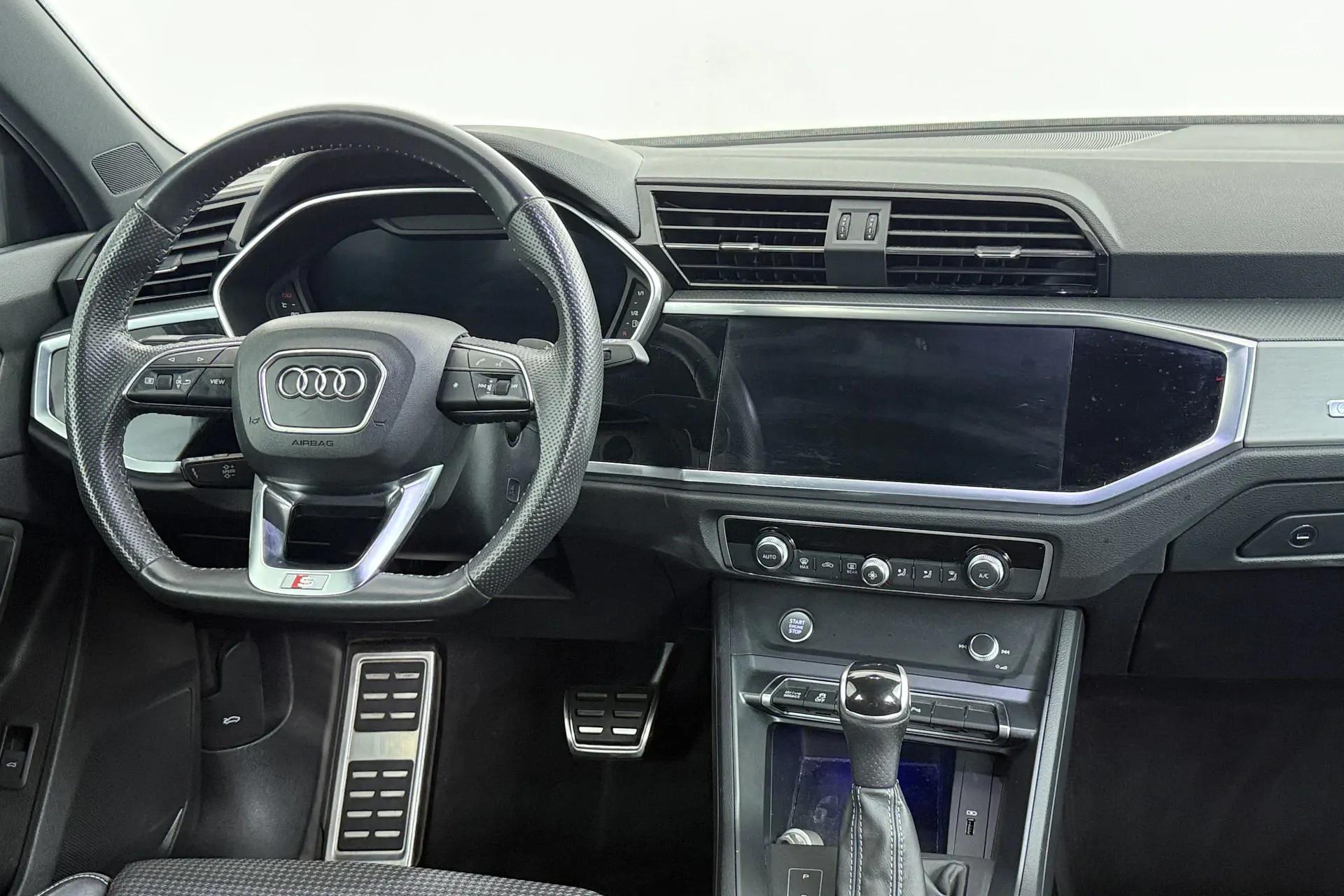 Audi Q3 Lille vue 4 Audi Q3 en leasing sans apport à Lille — vue 4