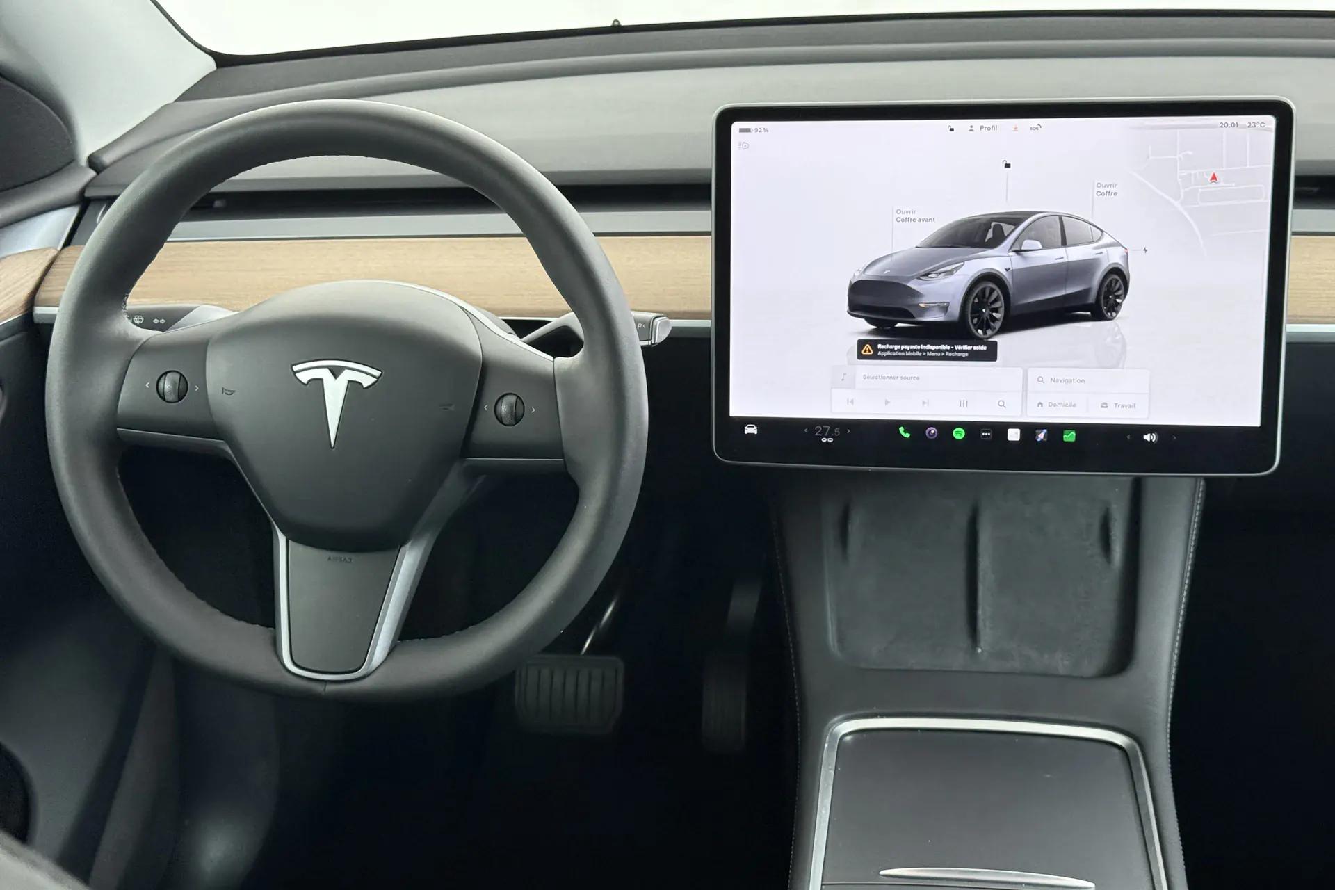 Tesla Model Y Lille vue 4 Tesla Model Y en leasing sans apport à Lille — vue 4